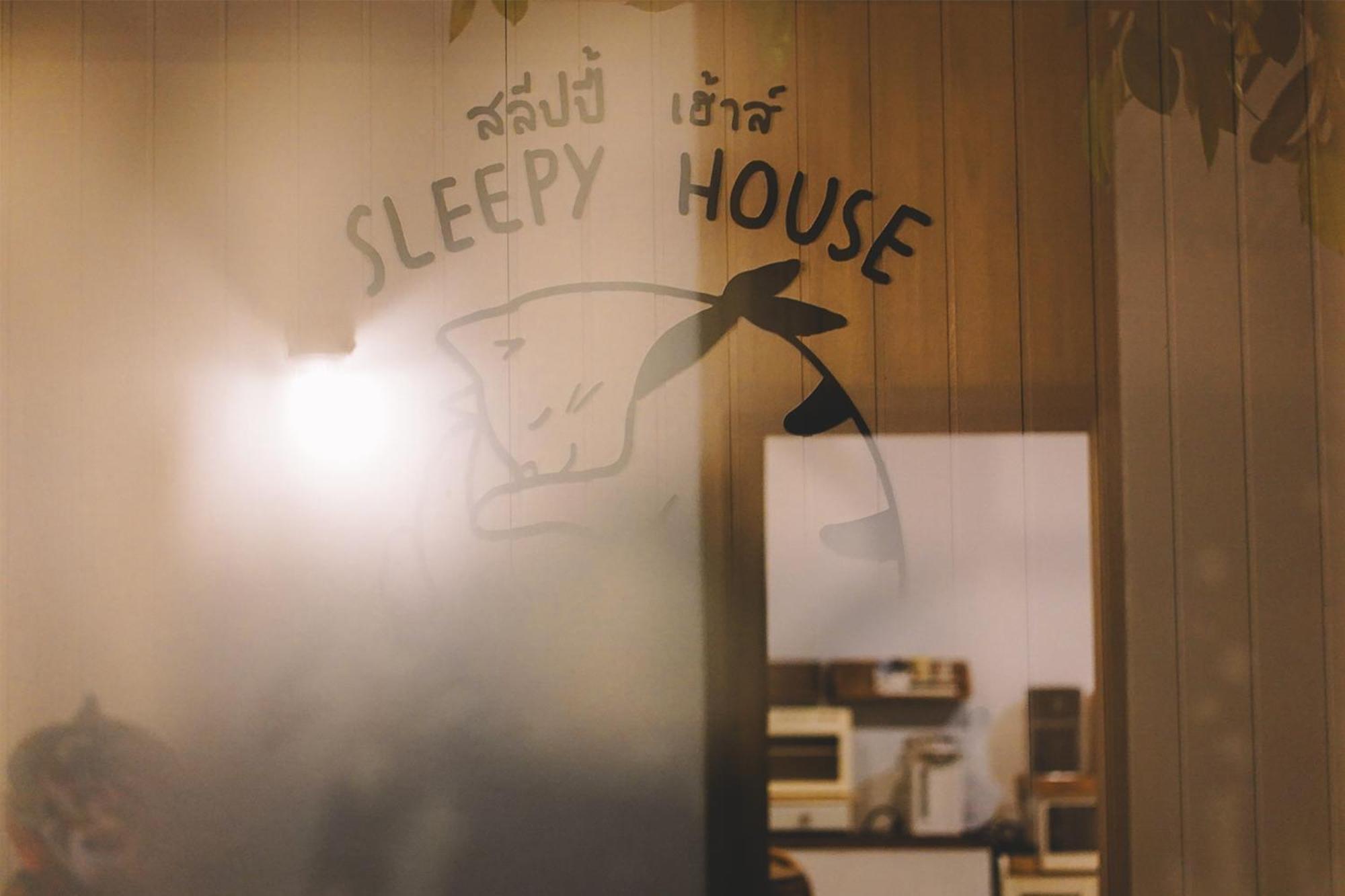Bed and Breakfast Sleepy House Chiang Rai Zewnętrze zdjęcie